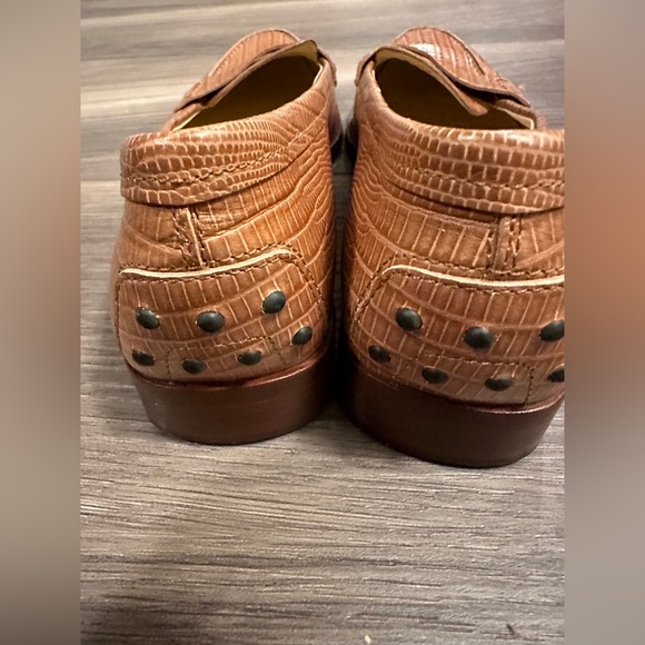 Tod’s size 39.5 driving loafers - like new on top -some wear on bottom - Picture 4 of 6